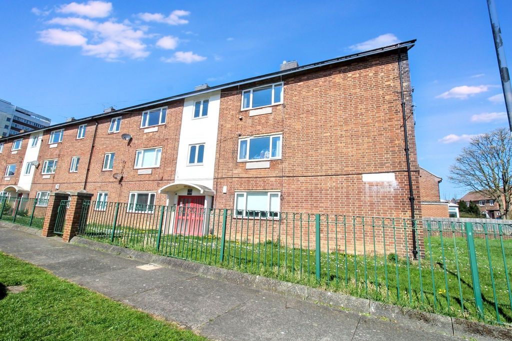 Property photo 1 of 10