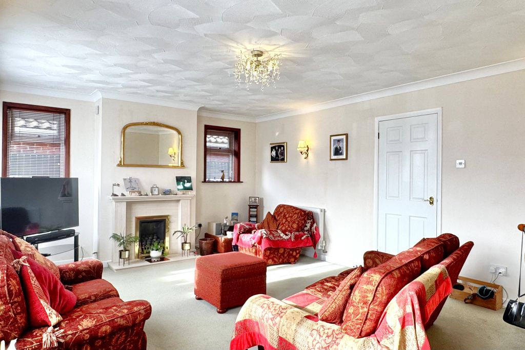 Property photo 3 of 13 Living Room