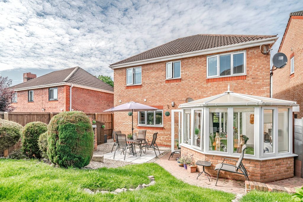 Property photo 2 of 51