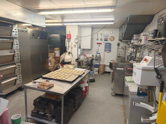 Property photo 2 of 3