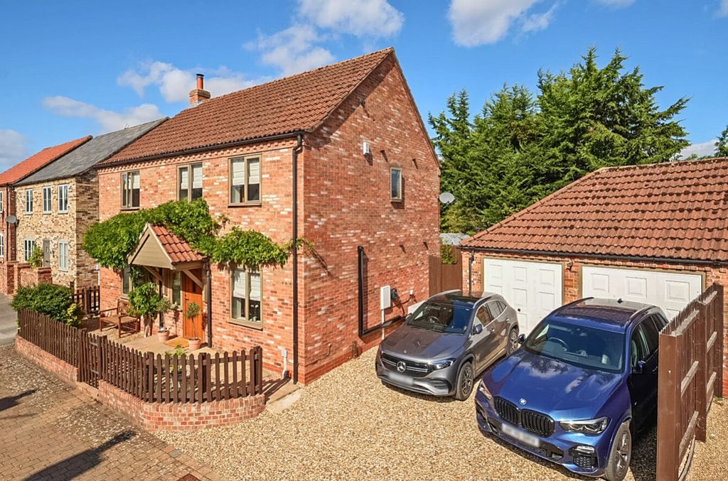 Property photo 1 of 32 1521613-3-1A0A4Dcb6A156