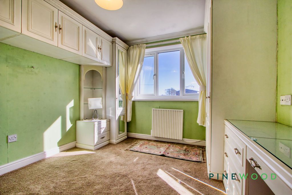 Property photo 3 of 12 Bedroom 1