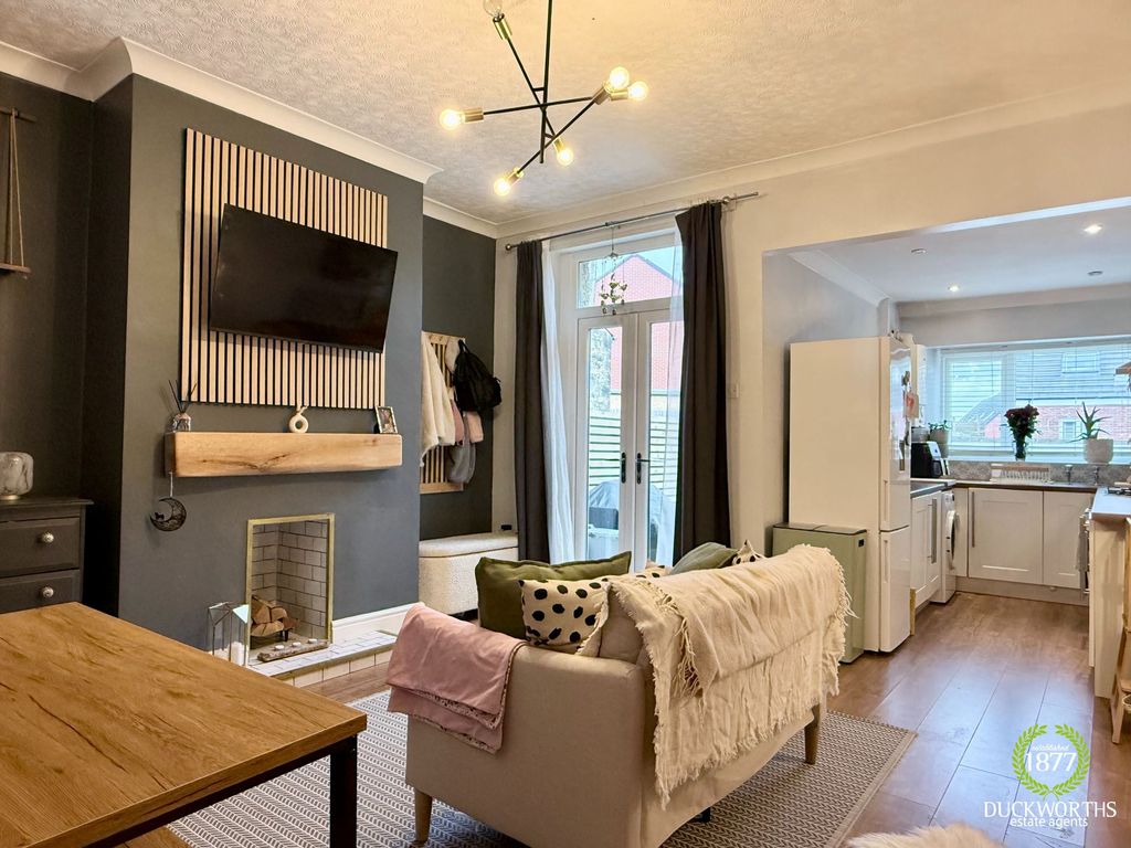 Property photo 3 of 22