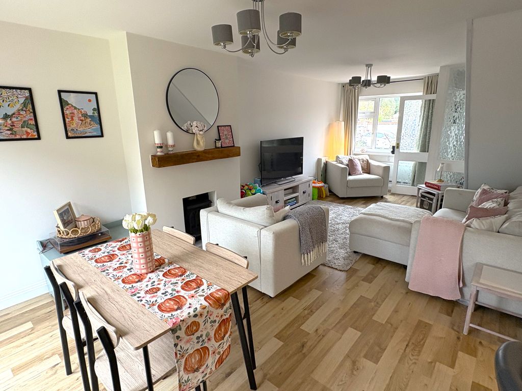 Property photo 2 of 17 Img_6006