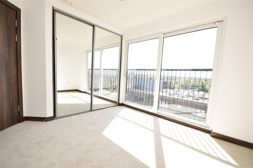 Property photo 1 of 12 78B34107-49B8-465E-A