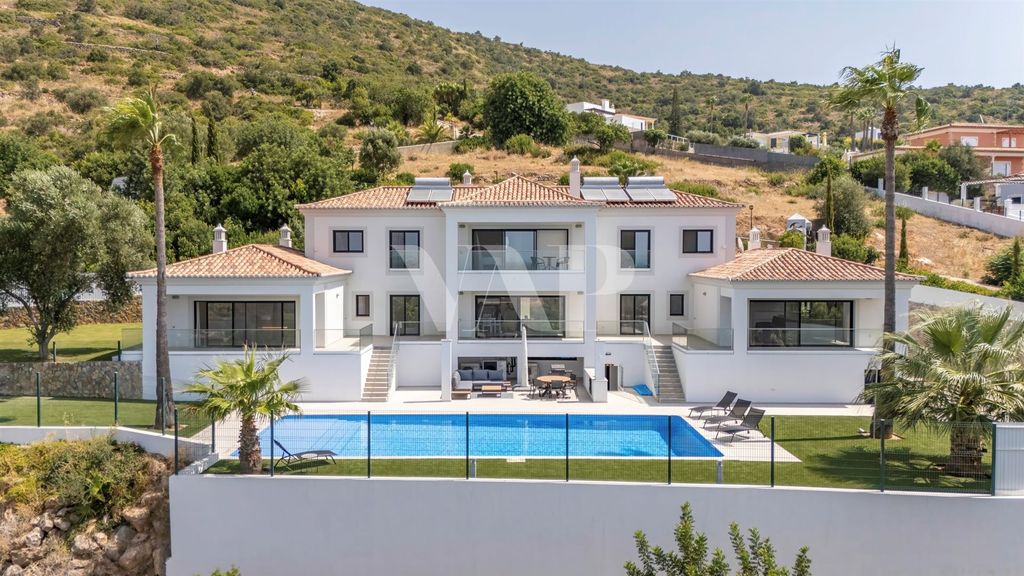 Property photo 1 of 62 Renovated Multifamily Villa With Pool And Panoramic Views Near Vale Judeu, Loulé