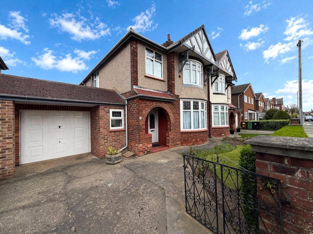 Property photo 1 of 26 Front