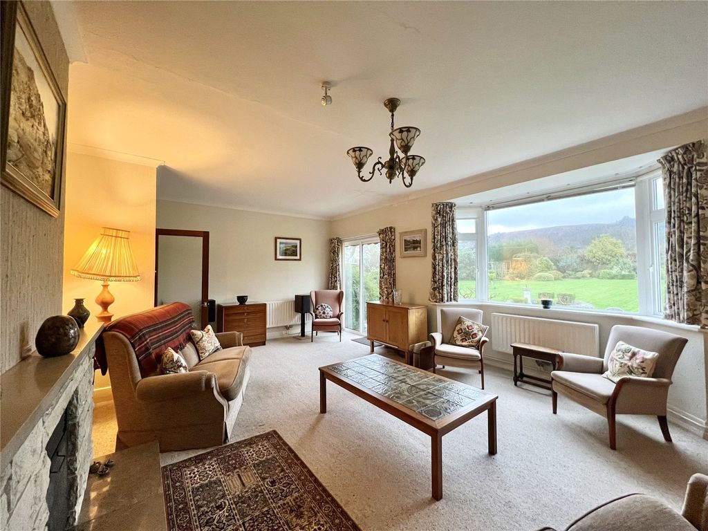 Property photo 2 of 32 Picture No. 01