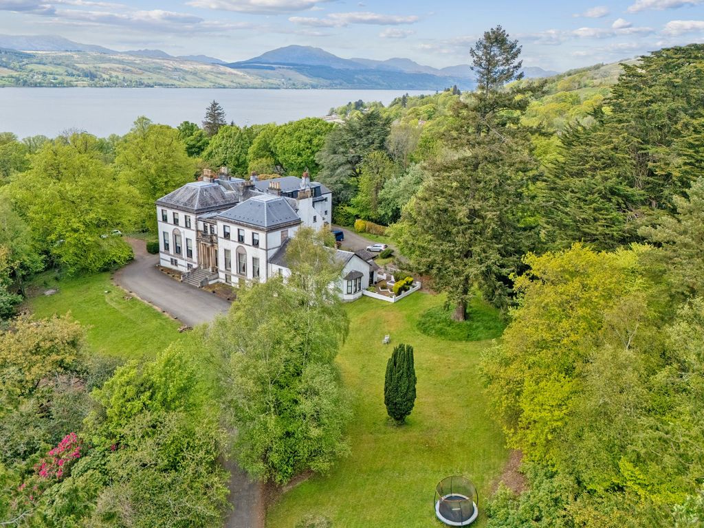 Property photo 1 of 22