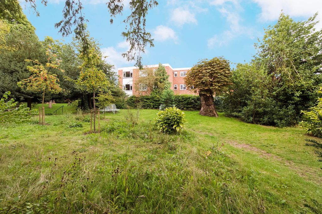 Property photo 2 of 11