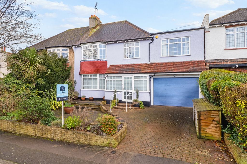 Property photo 1 of 45 Picture No. 46