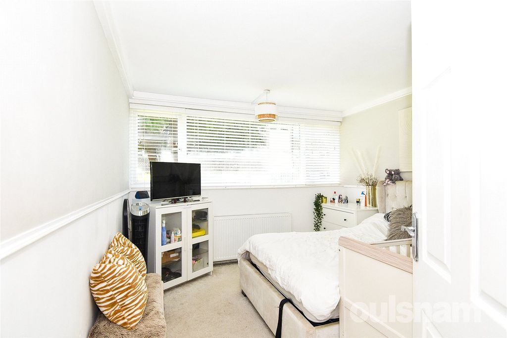 Additional image 11 of 2 bed flat for salePinehurst Drive, Kings Norton, Birmingham, West Midlands B38