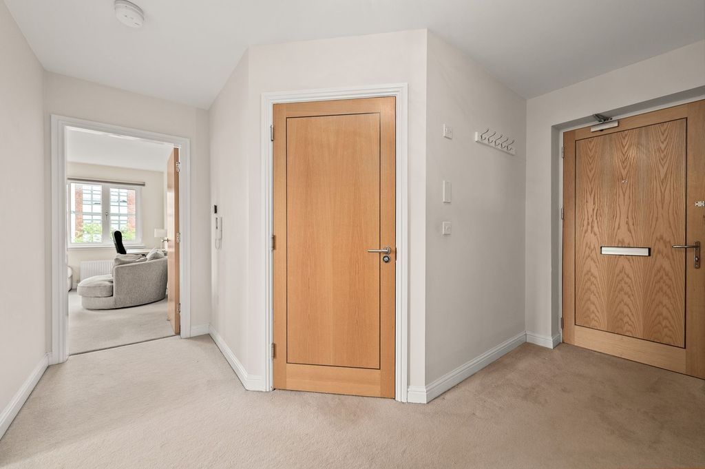Additional image 8 of 2 bed flat for saleRollock Street, Stirling FK8