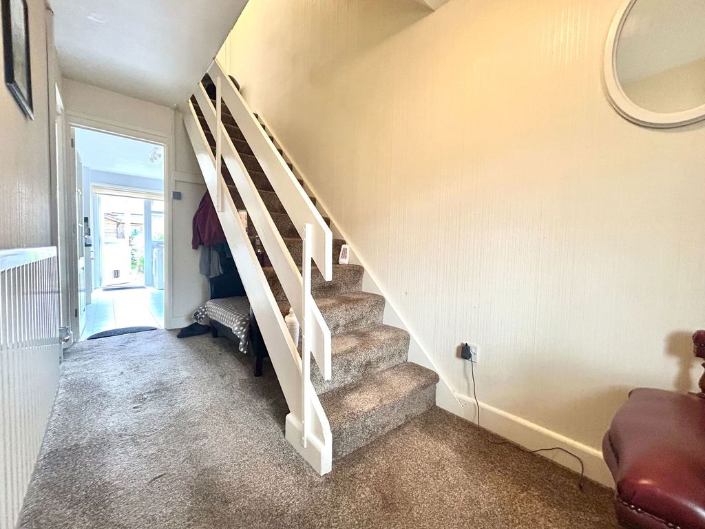 Property photo 2 of 21