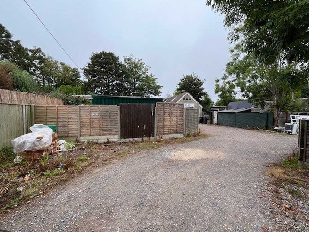 Property photo 3 of 5