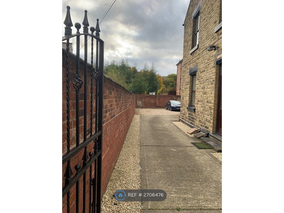 Property photo 3 of 24