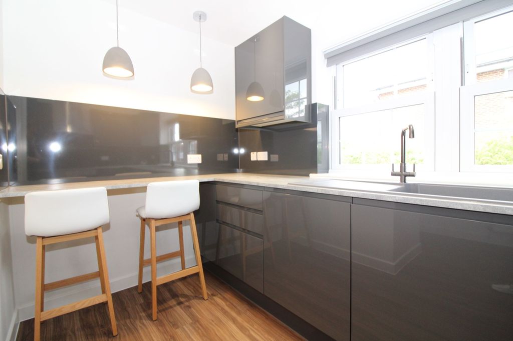 Additional image 4 of 1 bed property for saleCroham Road, Crowborough TN6