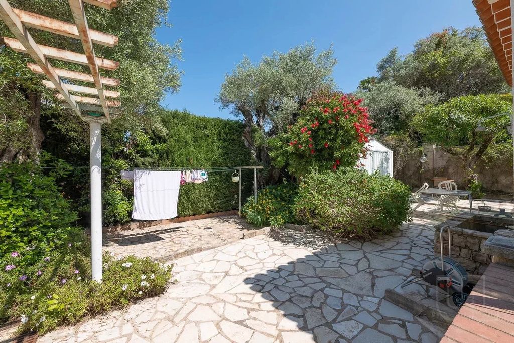 Property photo 3 of 4