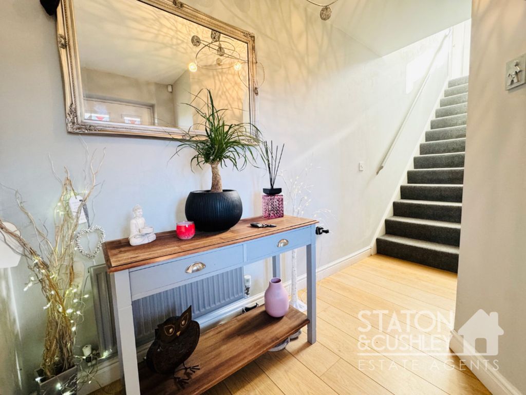 Property photo 2 of 43