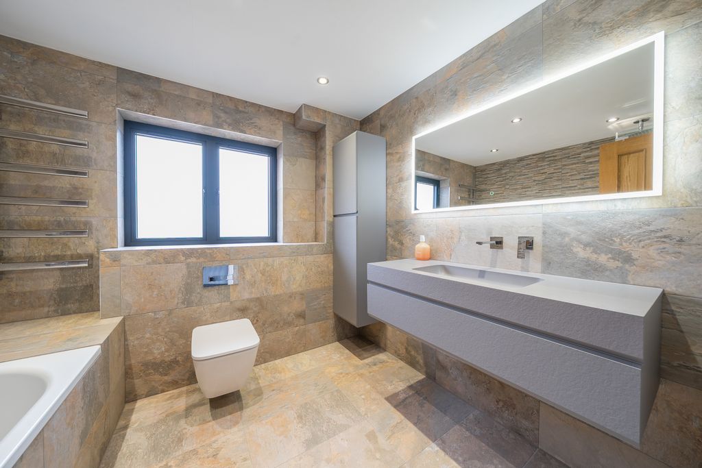 Additional image 21 of 6 bed detached house for saleNewlands Drive, Maidenhead SL6