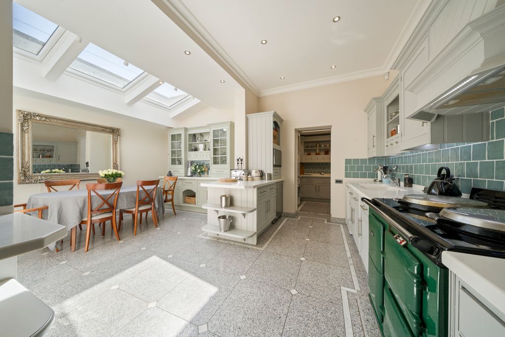Additional image 9 of 10 bed property for saleChauntry Road, Bray, Maidenhead SL6