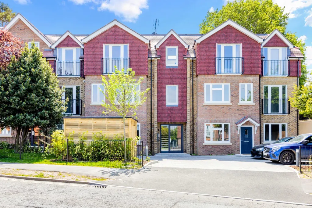 Property photo 1 of 17