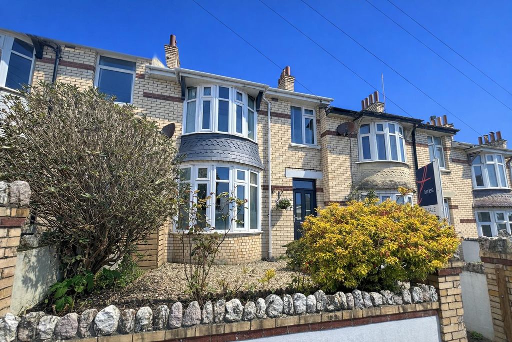 Property photo 1 of 13 Front