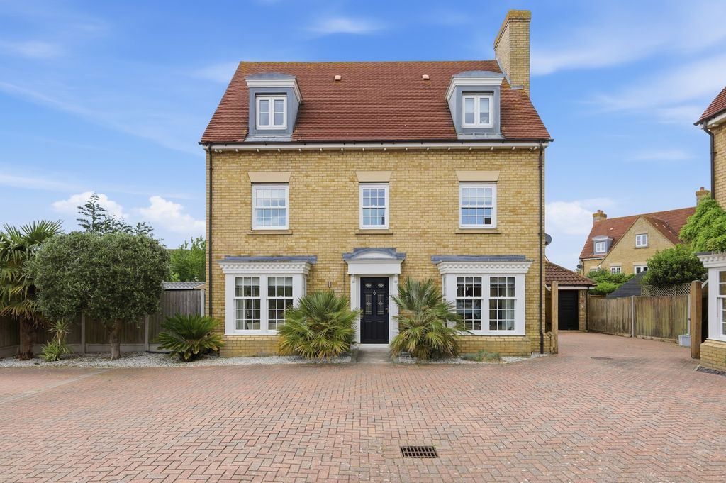 Property photo 1 of 38 Picture No. 23