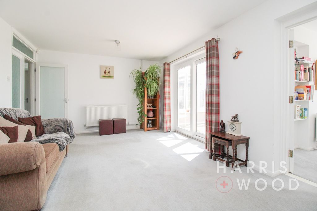 Property photo 3 of 26 4290373