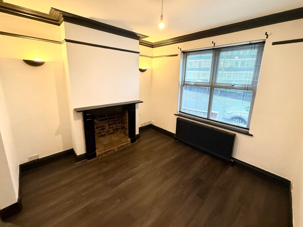 Property photo 3 of 13 Img_2955