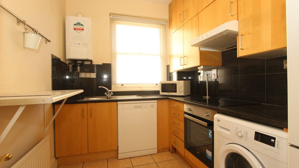 Property photo 3 of 8