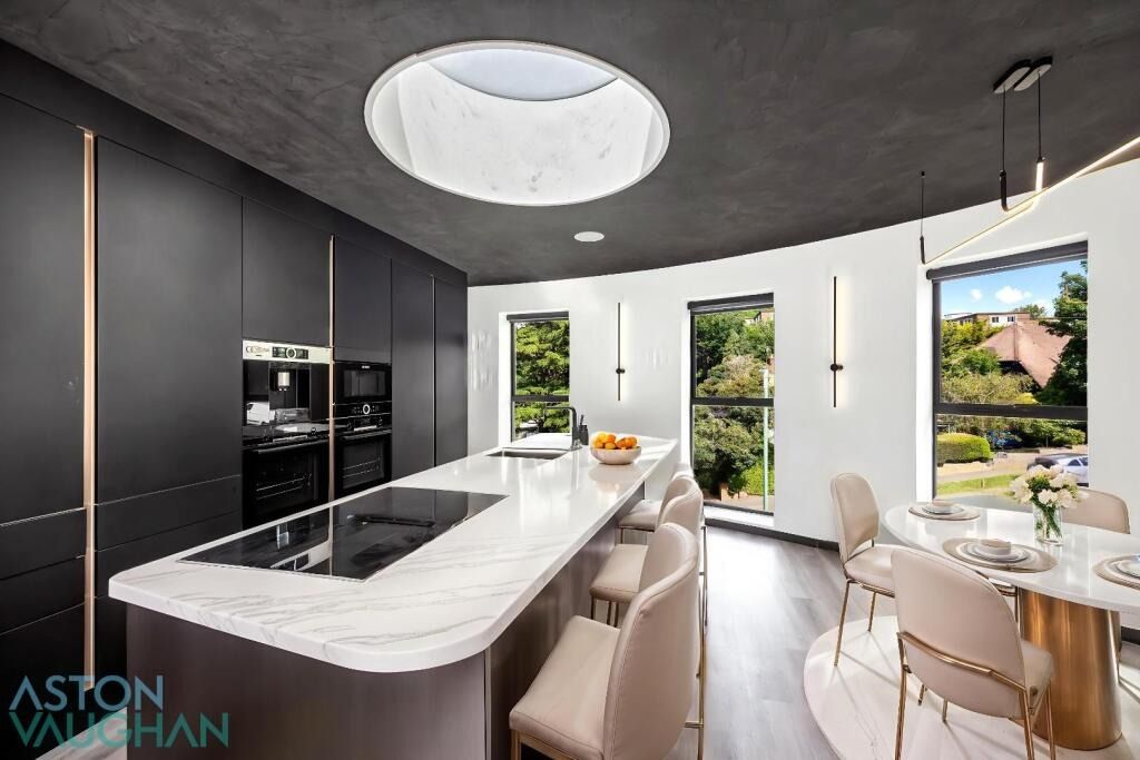 Property photo 3 of 31 4523263