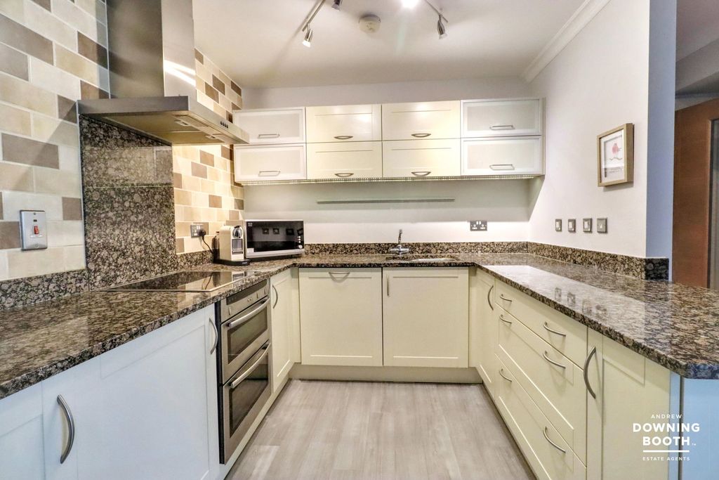 Additional image 9 of 2 bed flat for saleBird Street, Lichfield WS13