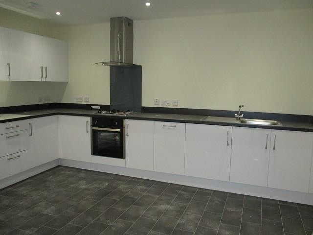 Property photo 1 of 13 (Main)