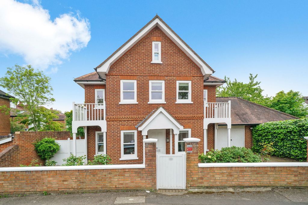 Property photo 1 of 39