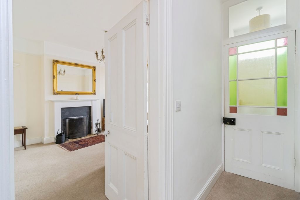 Property photo 3 of 23 Hall