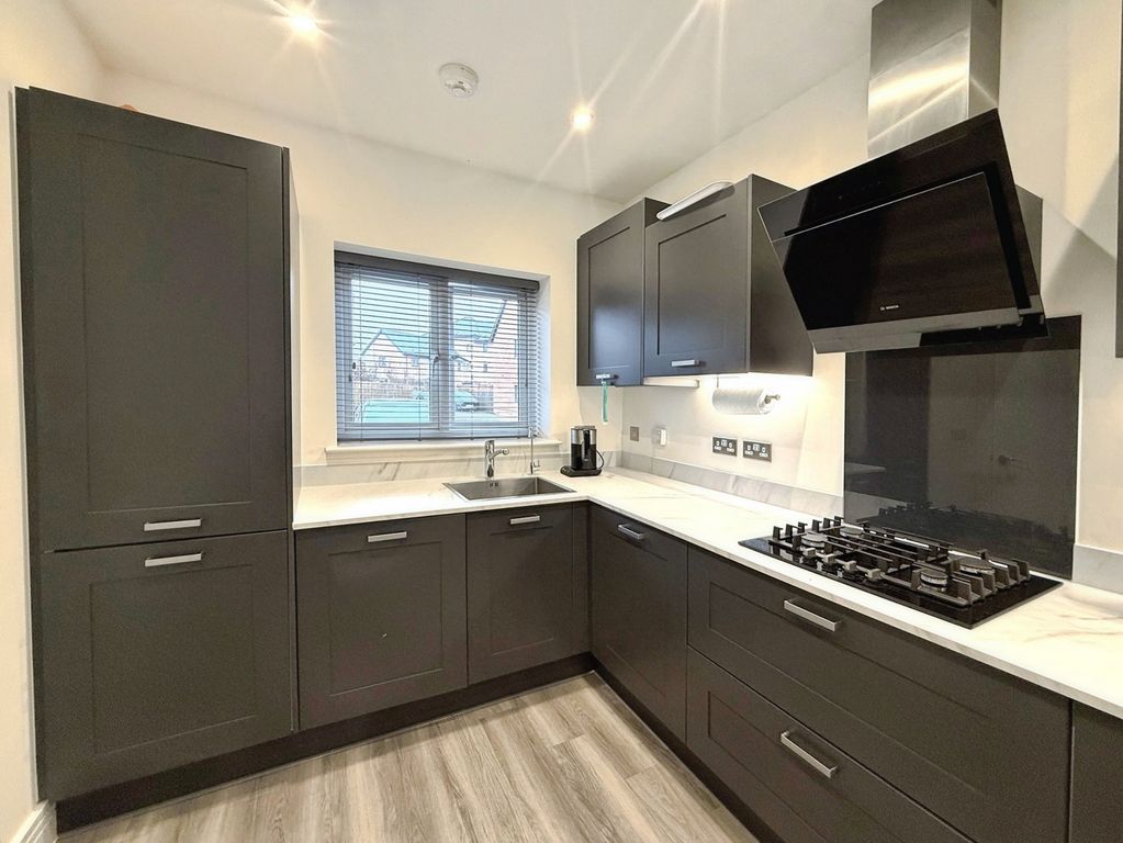 Property photo 3 of 16 Pbox-Img.Jpeg