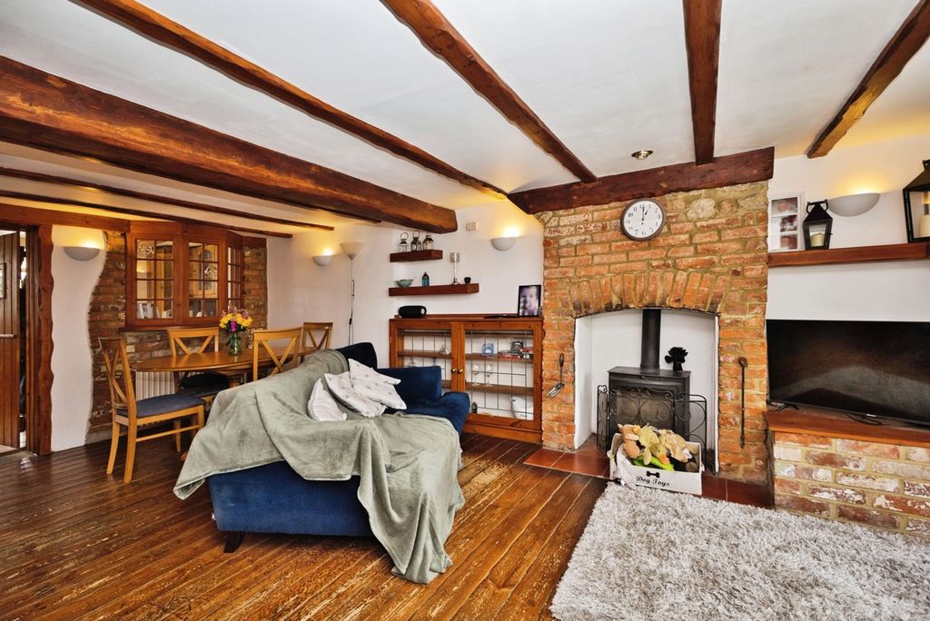 Property photo 2 of 19 Pbox-Img.Jpg
