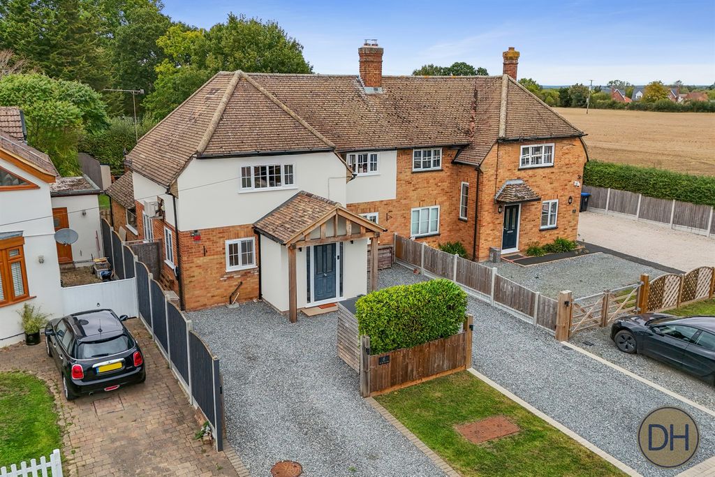 Property photo 1 of 39 Nine Ashes Farm Cottages