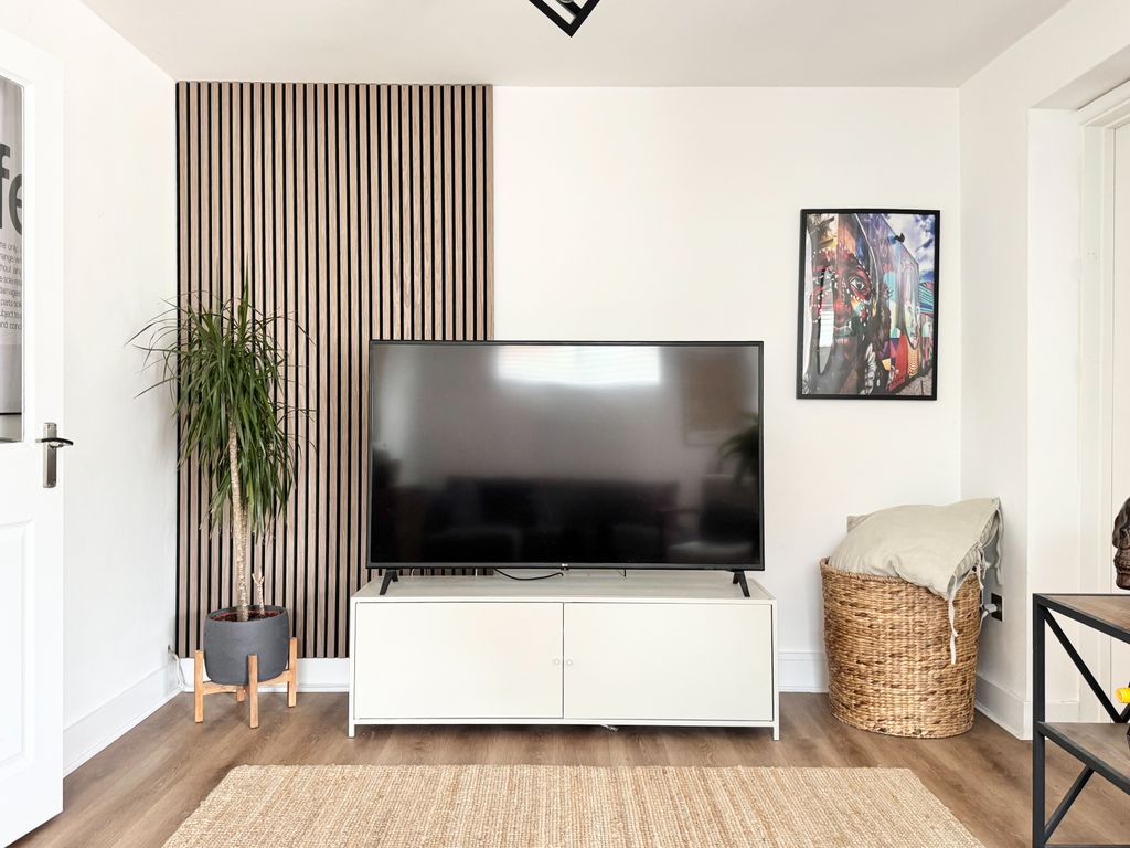Property photo 2 of 31 Akeman Residential