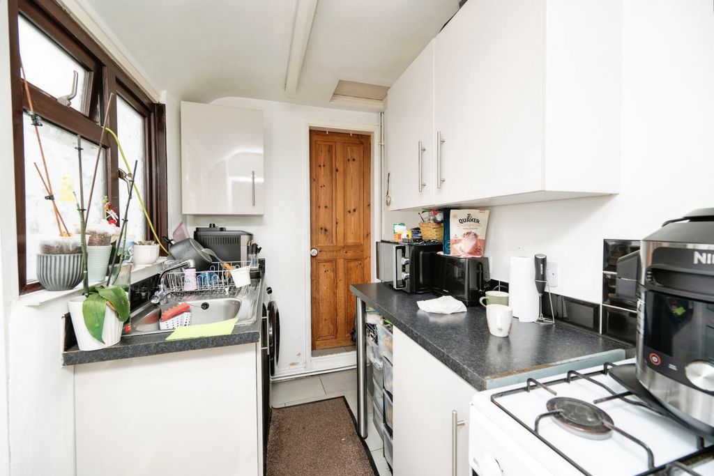Property photo 2 of 23 Pbox-Img.Jpg