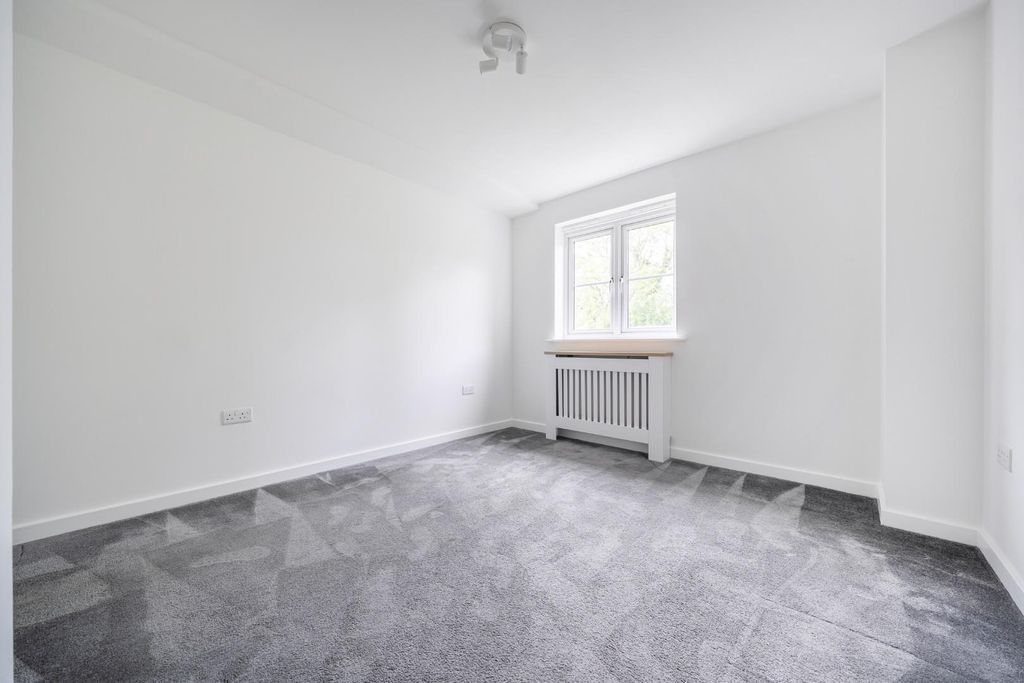 Property photo 2 of 16 1472465-13-6A2712A639F73.Jpg