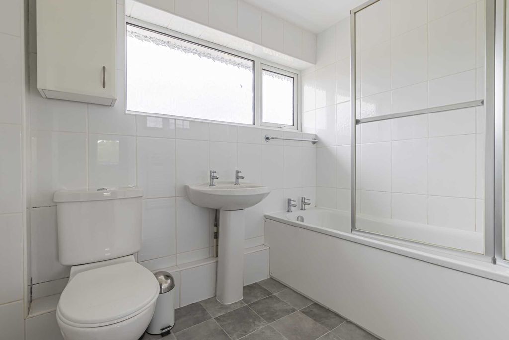 Property photo 3 of 21 Photo