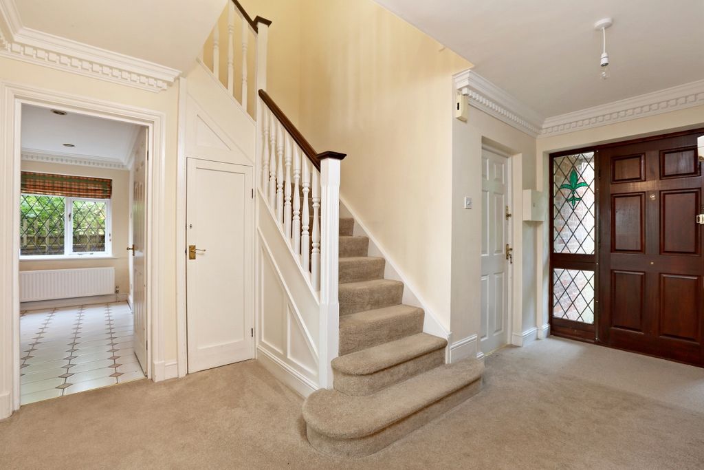 Property photo 2 of 12