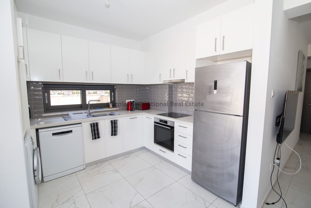 Property photo 3 of 25