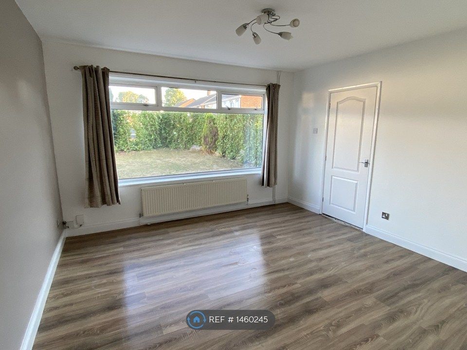 Property photo 2 of 10 Lounge