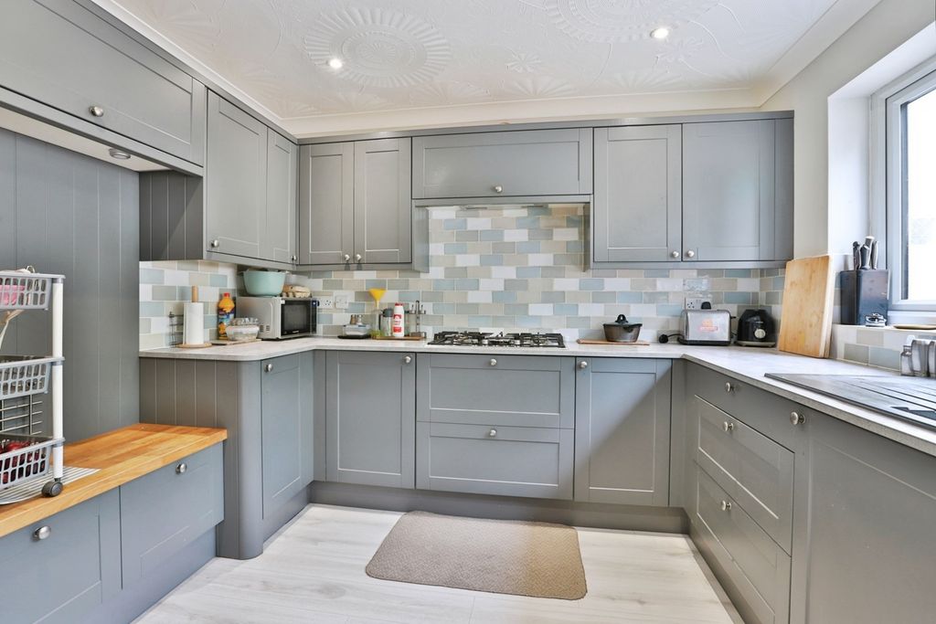 Property photo 2 of 19 Pbox-Img.Jpg