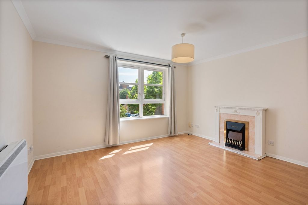 Property photo 2 of 19