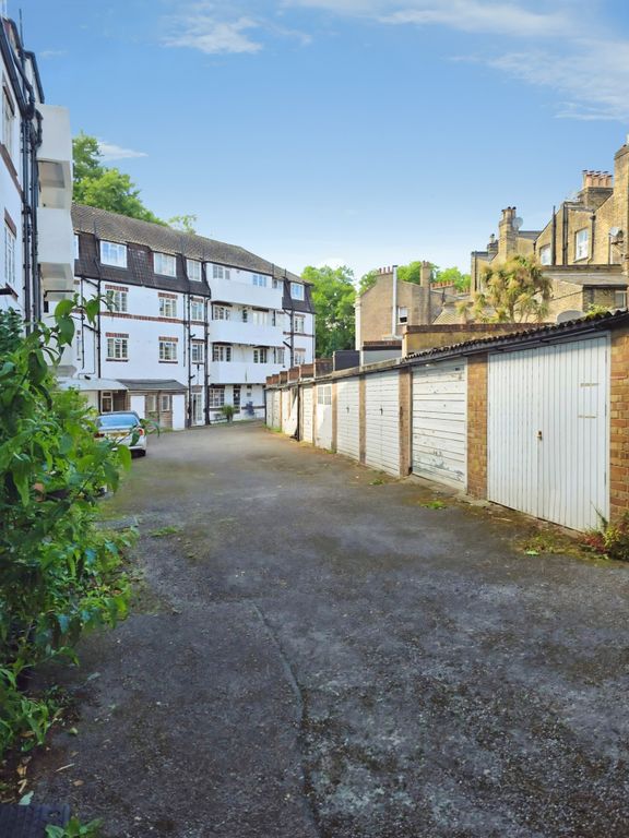 Property photo 2 of 11 8cc6d6E3-20260612...