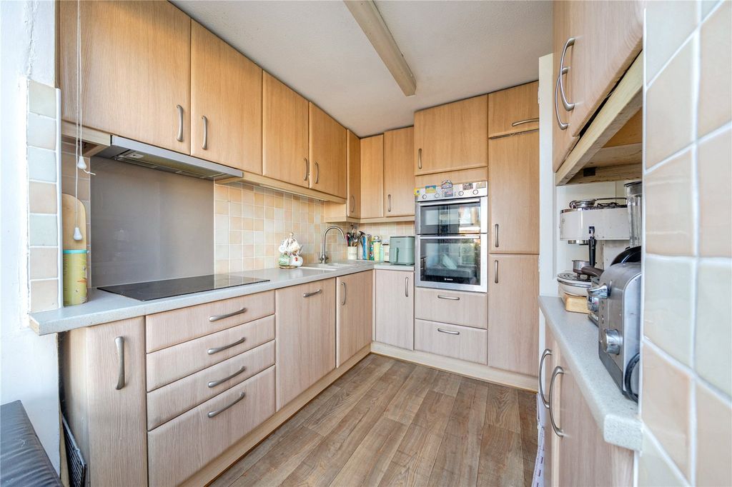 Property photo 3 of 16 Kitchen